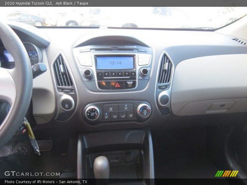 Ash Black / Taupe 2010 Hyundai Tucson GLS