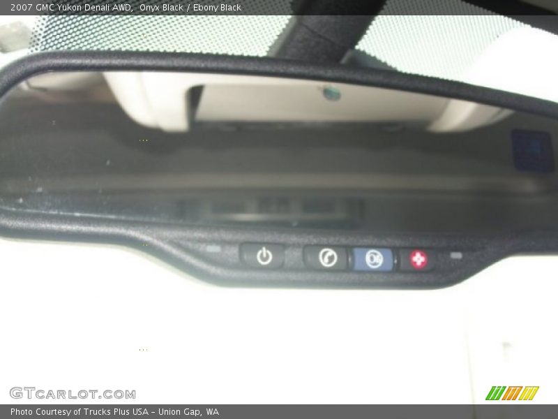 Onyx Black / Ebony Black 2007 GMC Yukon Denali AWD
