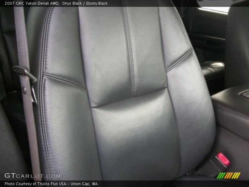 Onyx Black / Ebony Black 2007 GMC Yukon Denali AWD