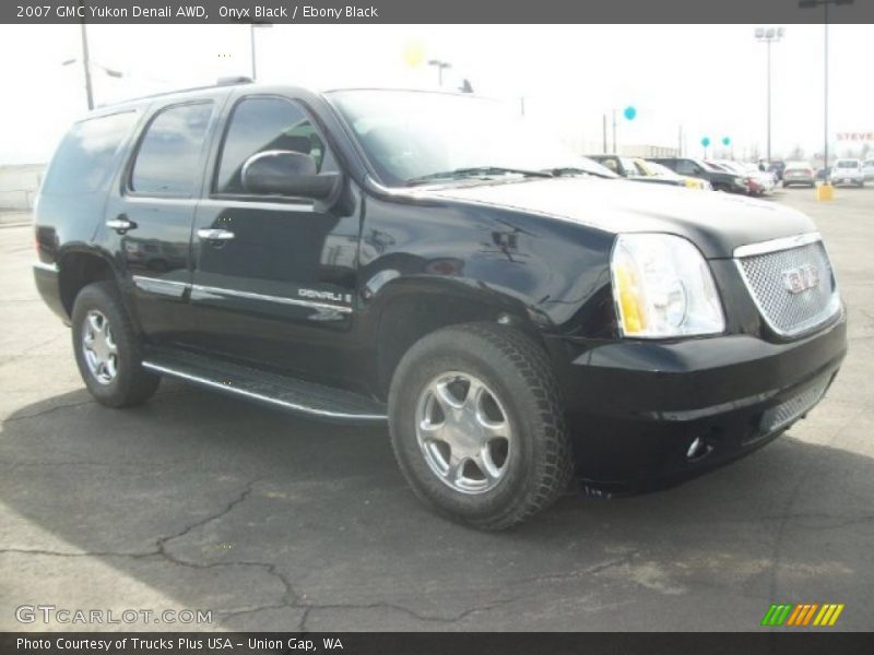 Onyx Black / Ebony Black 2007 GMC Yukon Denali AWD