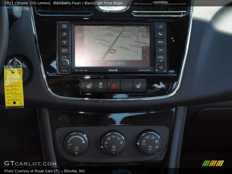 Blackberry Pearl / Black/Light Frost Beige 2011 Chrysler 200 Limited