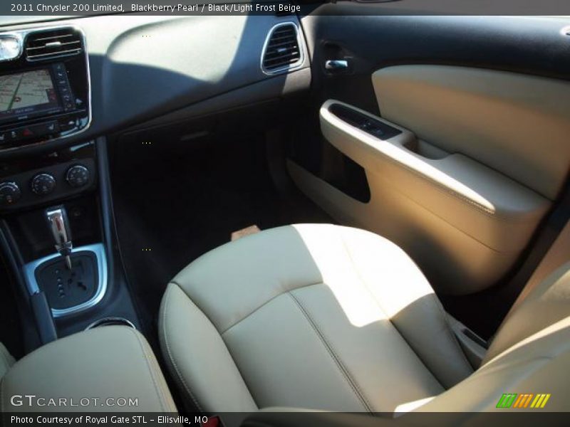 Blackberry Pearl / Black/Light Frost Beige 2011 Chrysler 200 Limited