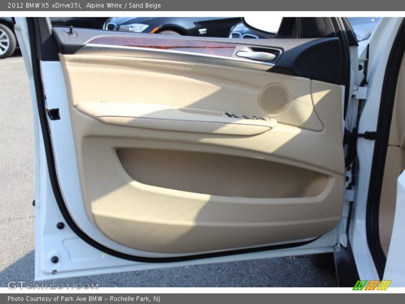 Alpine White / Sand Beige 2012 BMW X5 xDrive35i
