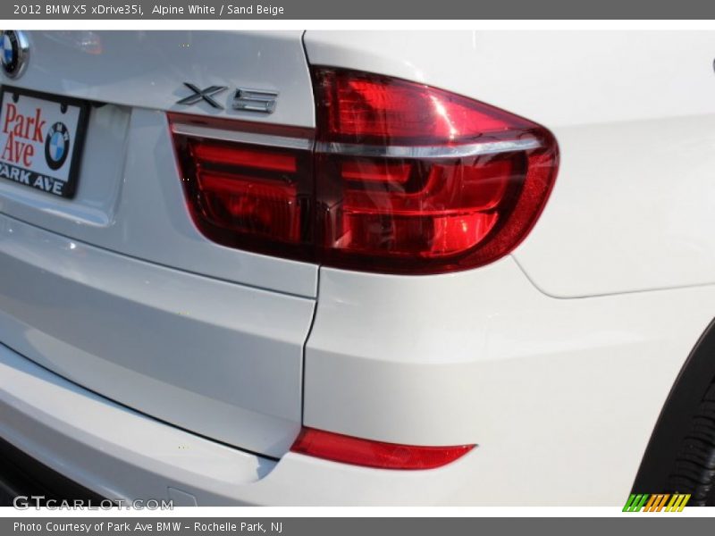 Alpine White / Sand Beige 2012 BMW X5 xDrive35i