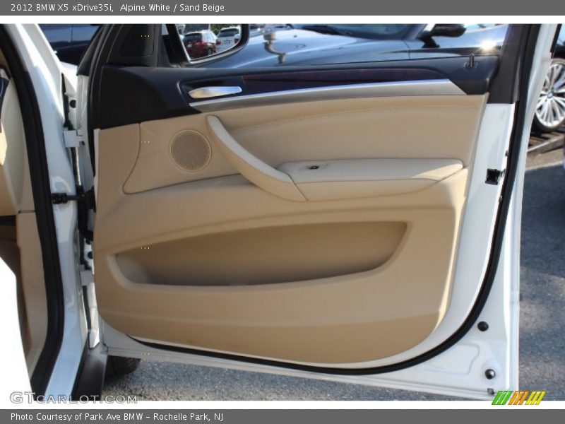 Alpine White / Sand Beige 2012 BMW X5 xDrive35i