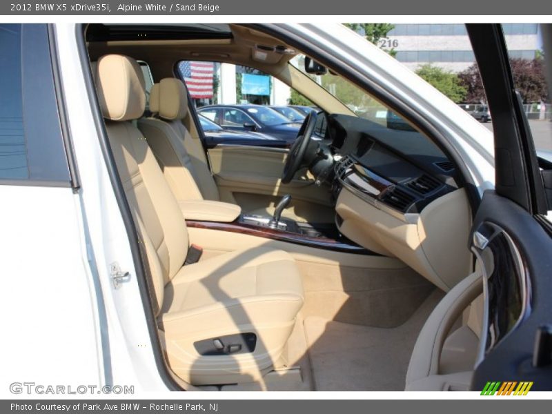 Alpine White / Sand Beige 2012 BMW X5 xDrive35i
