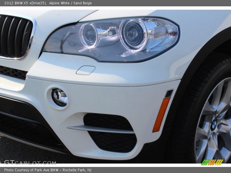 Alpine White / Sand Beige 2012 BMW X5 xDrive35i