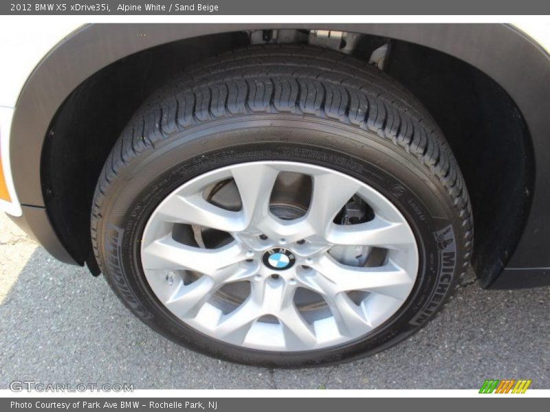 Alpine White / Sand Beige 2012 BMW X5 xDrive35i