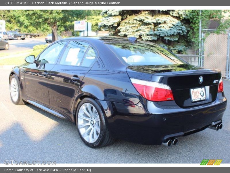 Carbon Black Metallic / Sepang Beige Merino Leather 2010 BMW M5