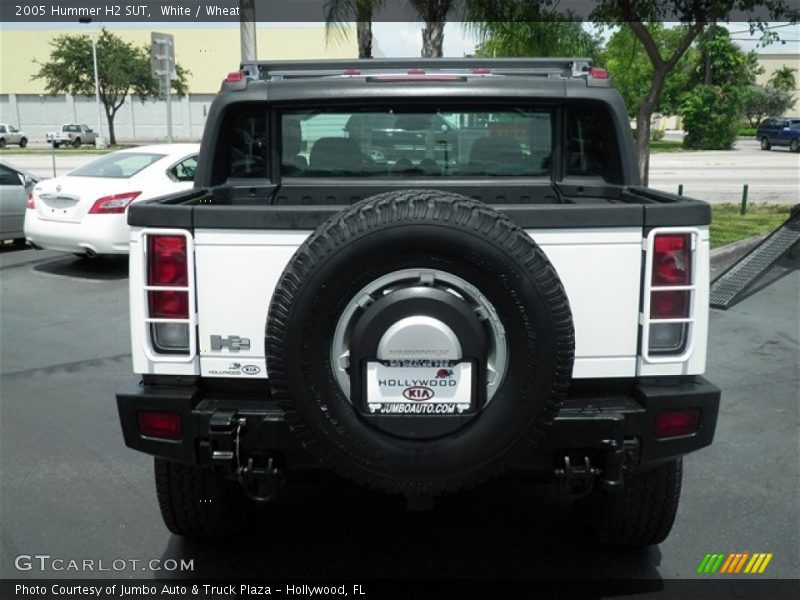 White / Wheat 2005 Hummer H2 SUT