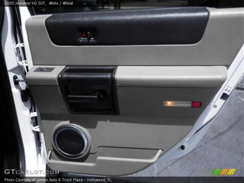 White / Wheat 2005 Hummer H2 SUT