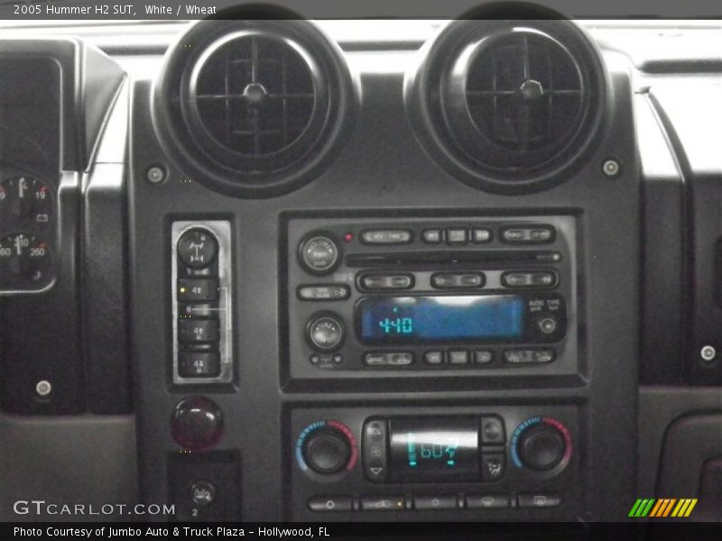 White / Wheat 2005 Hummer H2 SUT