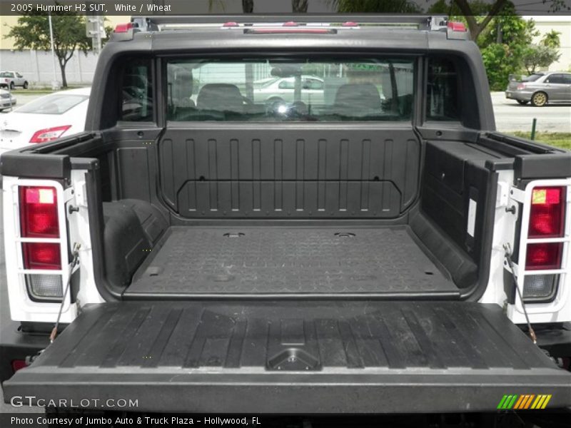 White / Wheat 2005 Hummer H2 SUT
