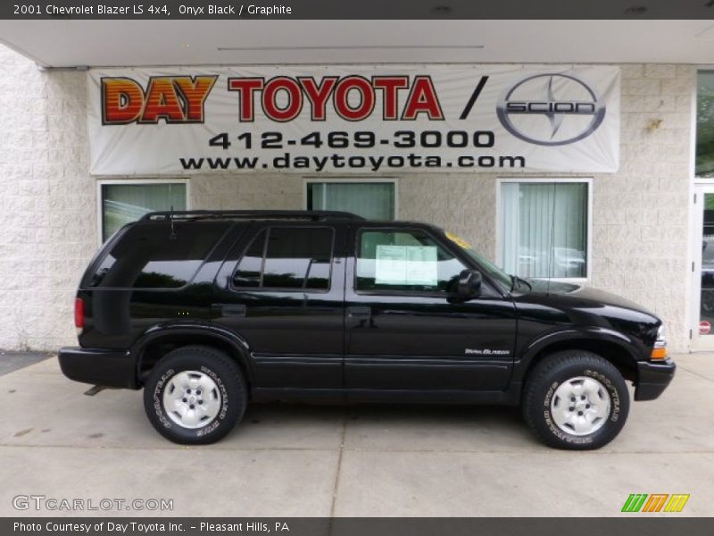 Onyx Black / Graphite 2001 Chevrolet Blazer LS 4x4