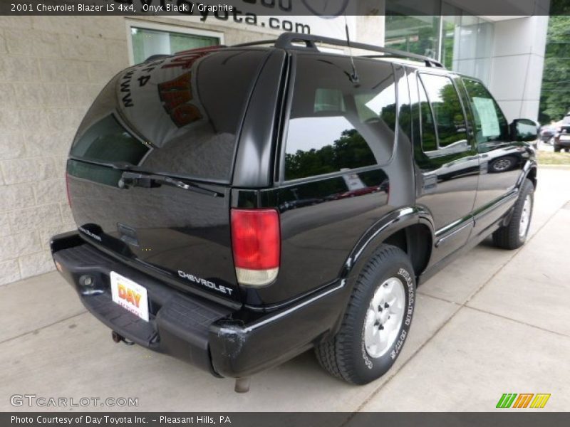 Onyx Black / Graphite 2001 Chevrolet Blazer LS 4x4