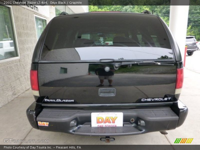 Onyx Black / Graphite 2001 Chevrolet Blazer LS 4x4
