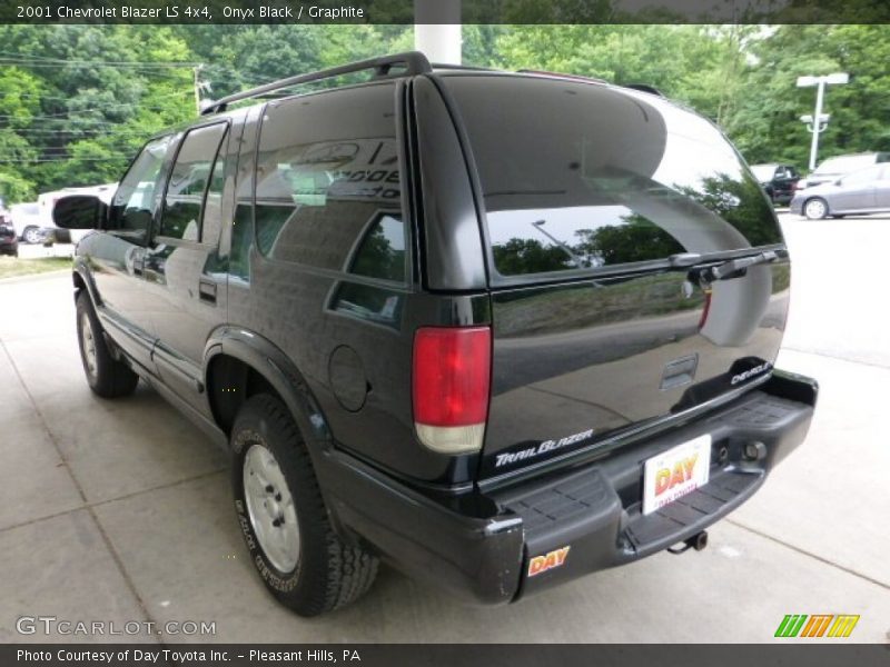 Onyx Black / Graphite 2001 Chevrolet Blazer LS 4x4
