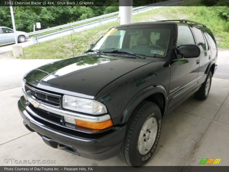 Onyx Black / Graphite 2001 Chevrolet Blazer LS 4x4