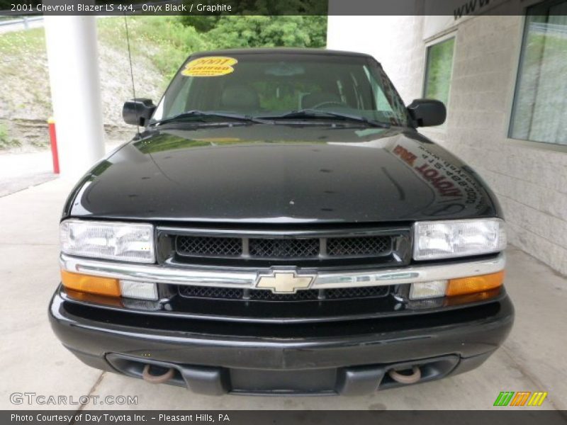Onyx Black / Graphite 2001 Chevrolet Blazer LS 4x4