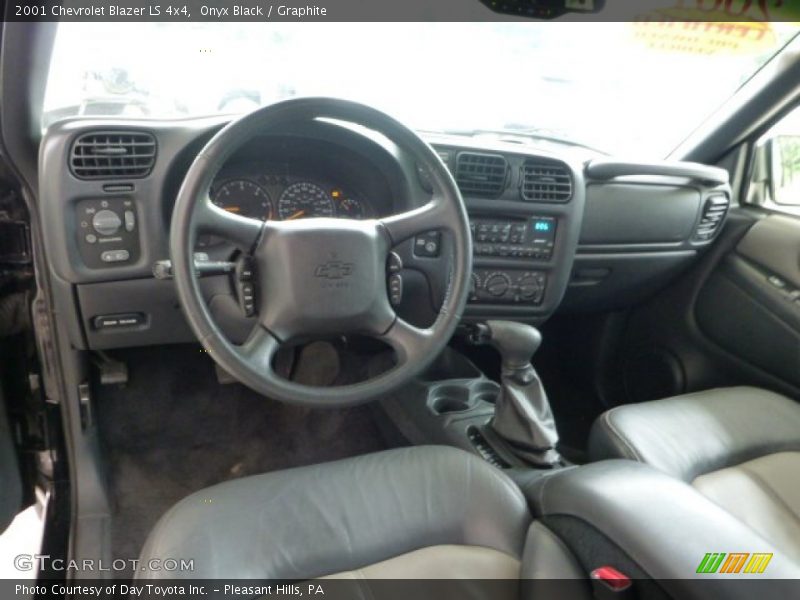 Onyx Black / Graphite 2001 Chevrolet Blazer LS 4x4
