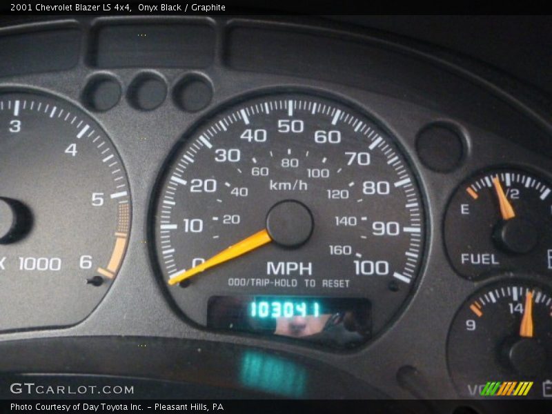 Onyx Black / Graphite 2001 Chevrolet Blazer LS 4x4