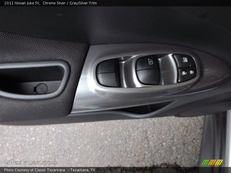 Chrome Silver / Gray/Silver Trim 2011 Nissan Juke SV
