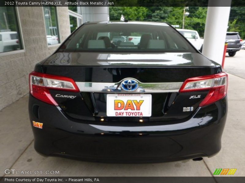 Attitude Black Metallic / Ash 2012 Toyota Camry Hybrid XLE