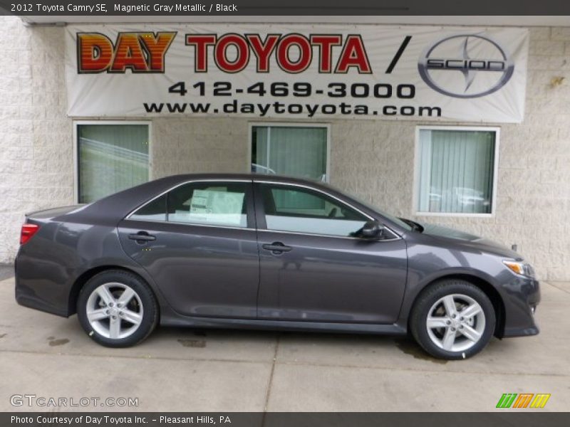 Magnetic Gray Metallic / Black 2012 Toyota Camry SE
