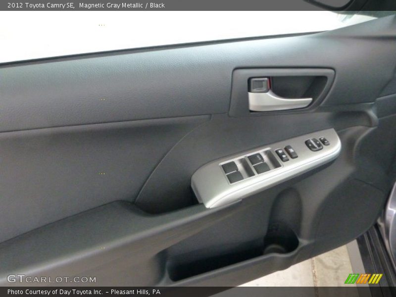 Magnetic Gray Metallic / Black 2012 Toyota Camry SE
