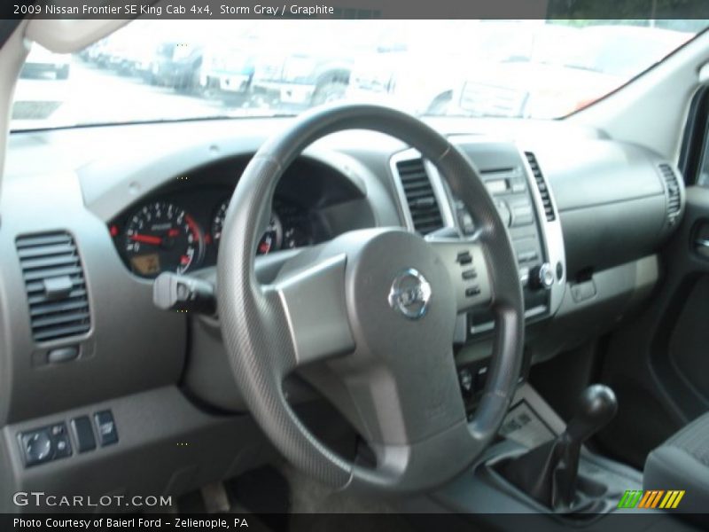 Storm Gray / Graphite 2009 Nissan Frontier SE King Cab 4x4