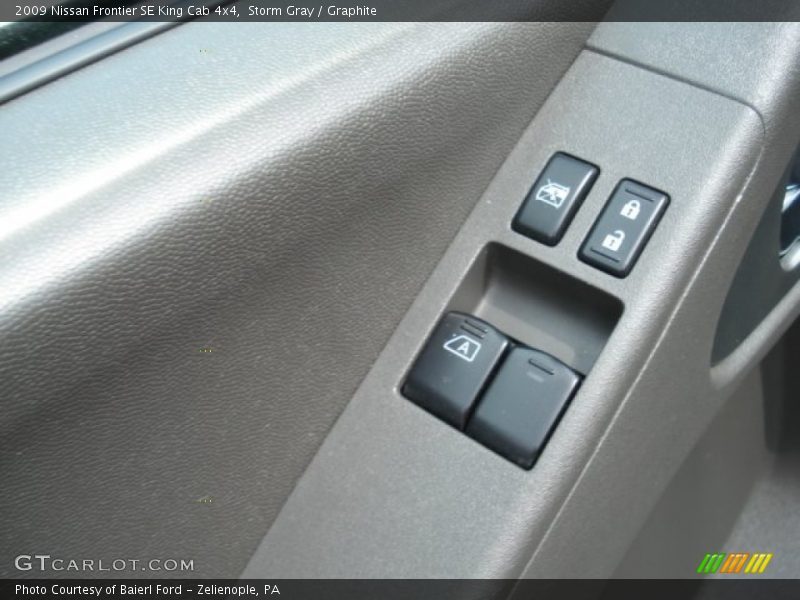 Storm Gray / Graphite 2009 Nissan Frontier SE King Cab 4x4