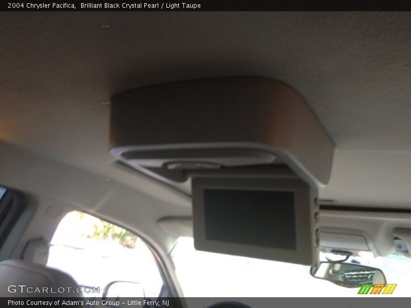 Brilliant Black Crystal Pearl / Light Taupe 2004 Chrysler Pacifica