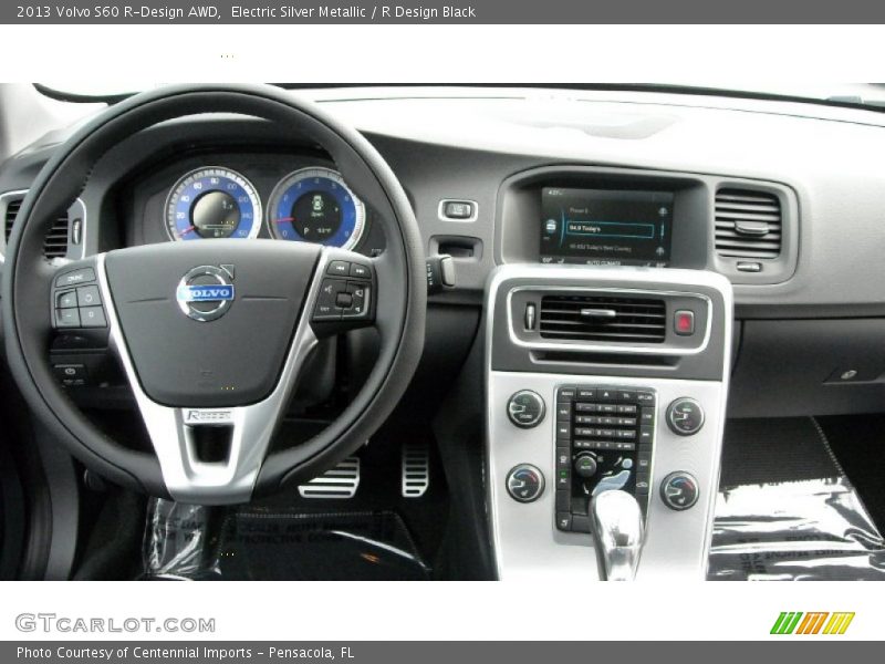 Dashboard of 2013 S60 R-Design AWD