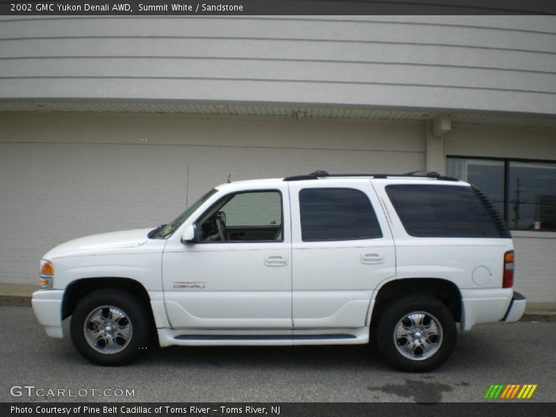 Summit White / Sandstone 2002 GMC Yukon Denali AWD