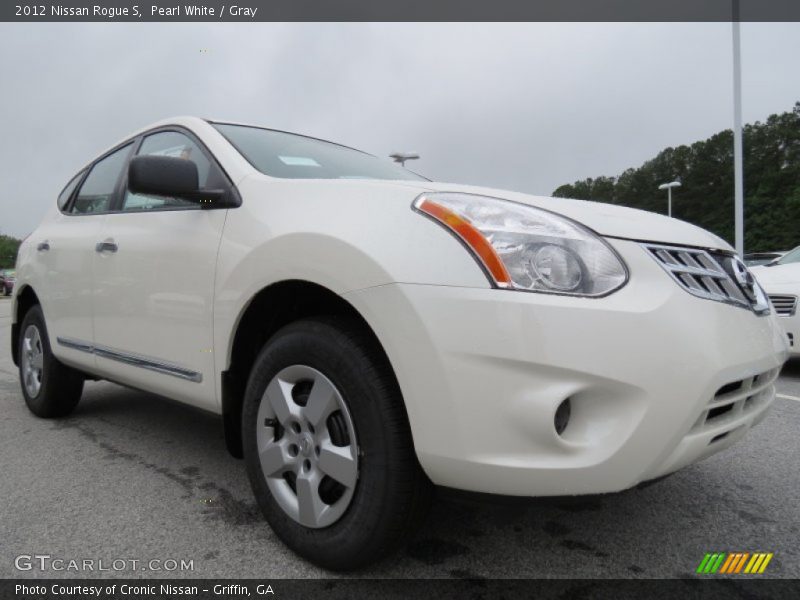 Pearl White / Gray 2012 Nissan Rogue S
