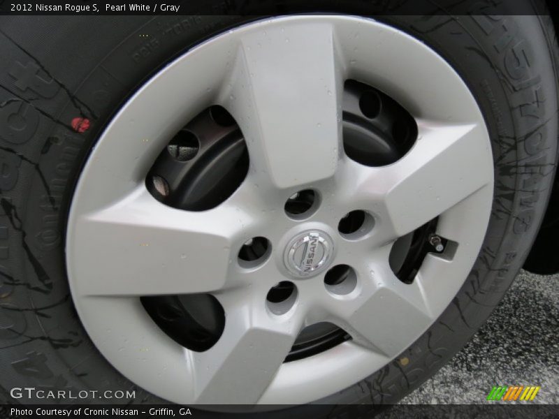Pearl White / Gray 2012 Nissan Rogue S