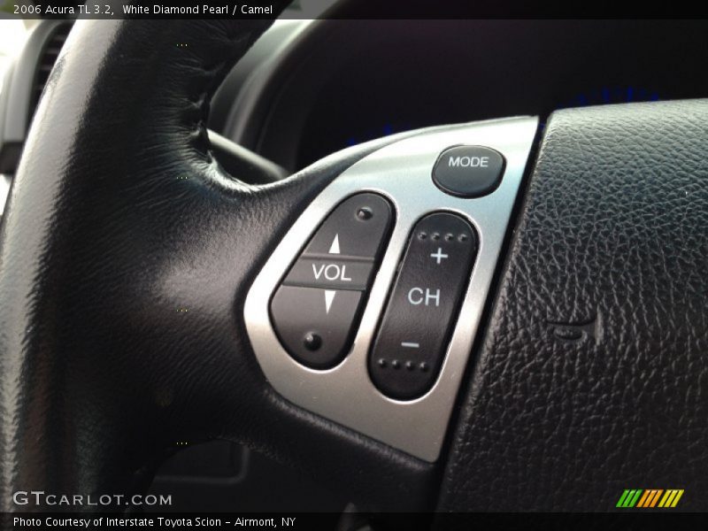 White Diamond Pearl / Camel 2006 Acura TL 3.2
