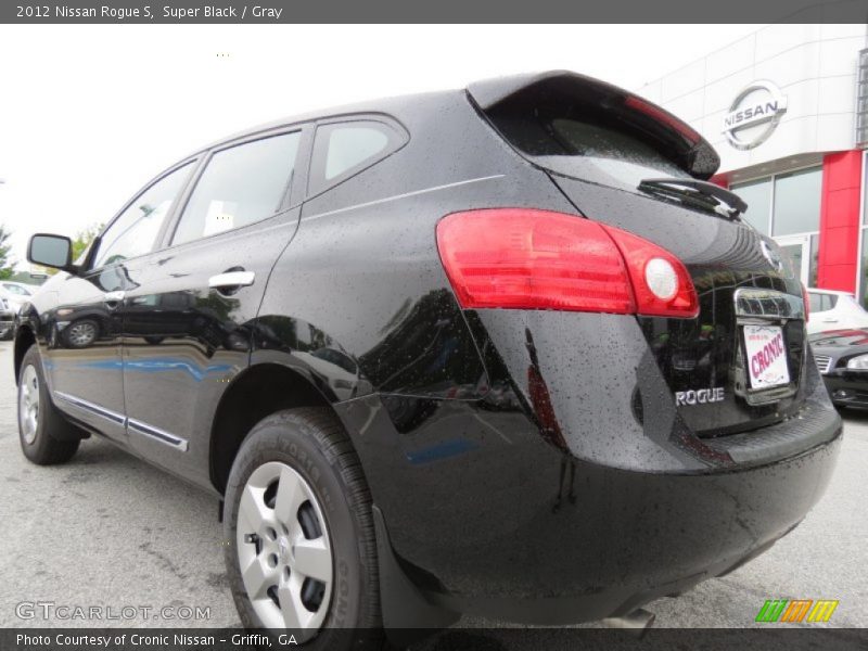Super Black / Gray 2012 Nissan Rogue S