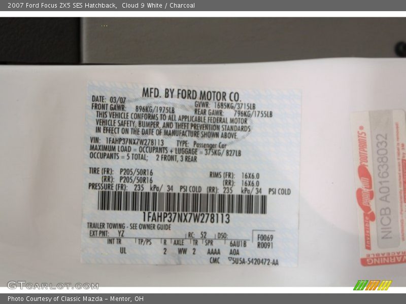 Cloud 9 White / Charcoal 2007 Ford Focus ZX5 SES Hatchback