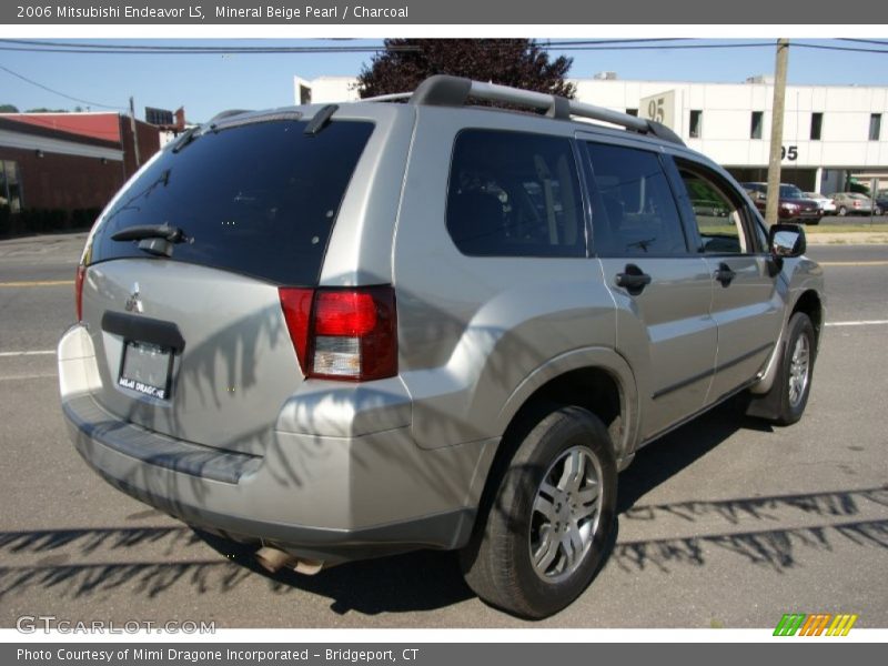 Mineral Beige Pearl / Charcoal 2006 Mitsubishi Endeavor LS