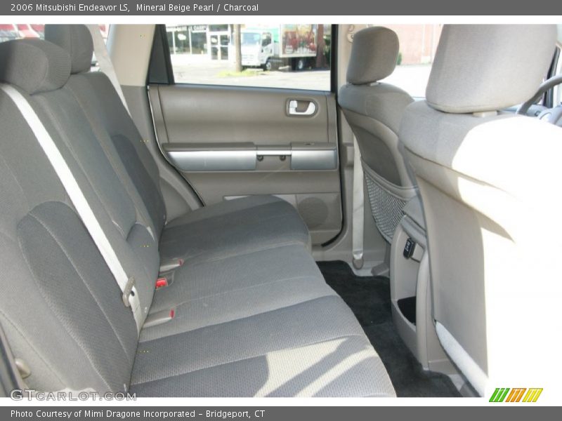 Mineral Beige Pearl / Charcoal 2006 Mitsubishi Endeavor LS