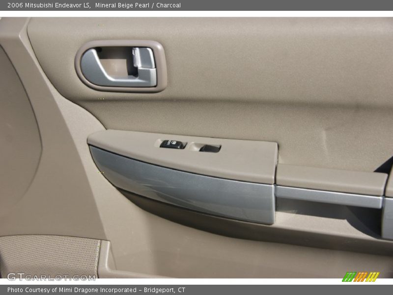 Mineral Beige Pearl / Charcoal 2006 Mitsubishi Endeavor LS