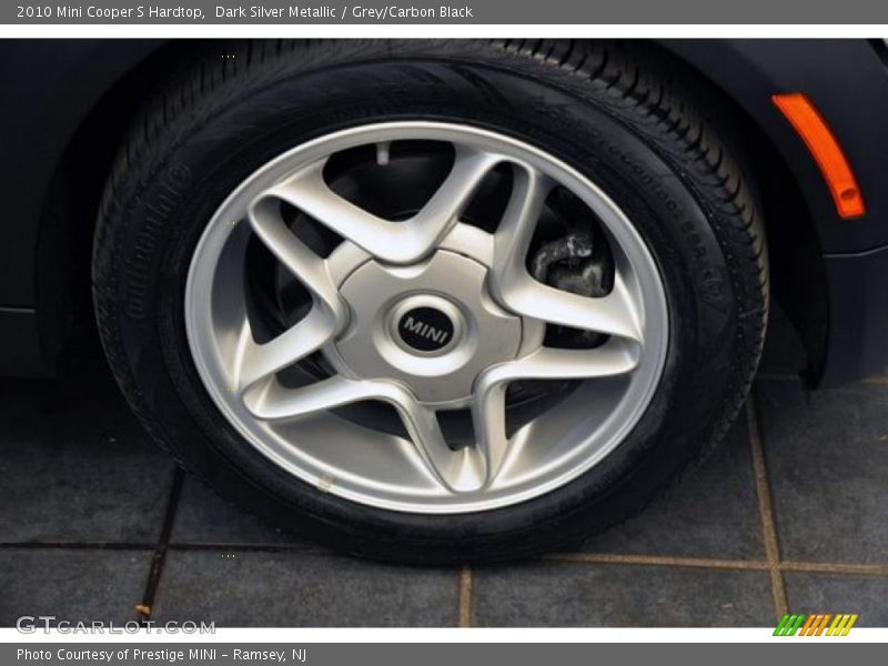 Dark Silver Metallic / Grey/Carbon Black 2010 Mini Cooper S Hardtop