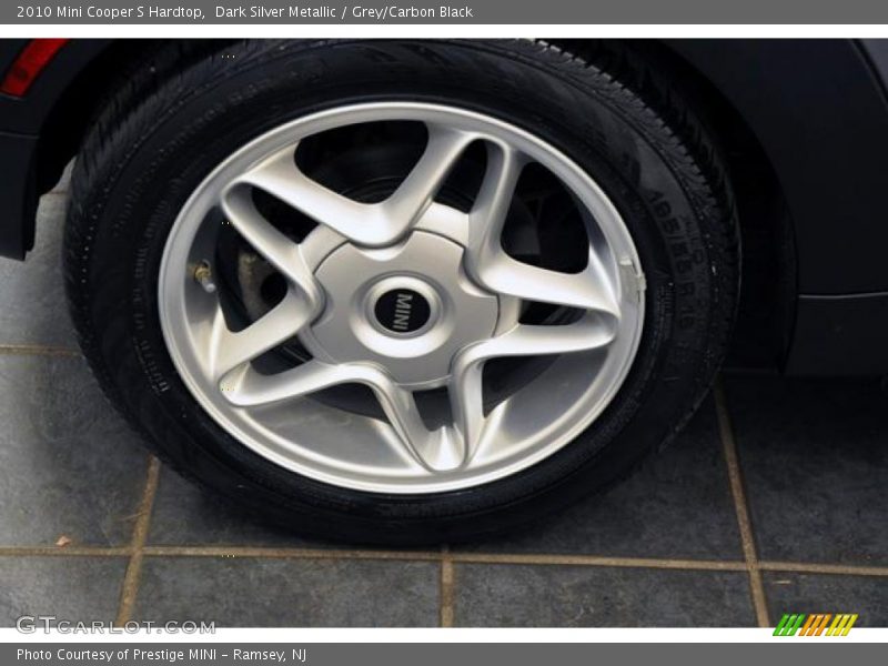 Dark Silver Metallic / Grey/Carbon Black 2010 Mini Cooper S Hardtop