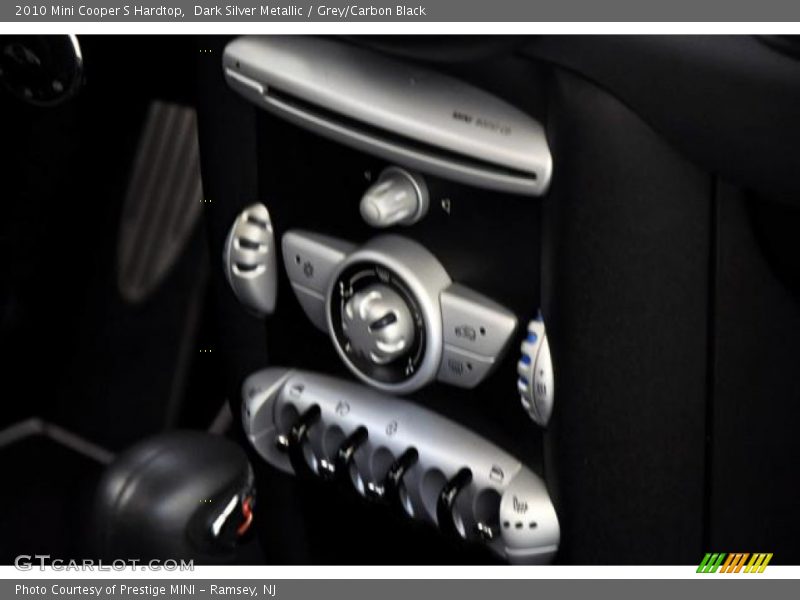 Dark Silver Metallic / Grey/Carbon Black 2010 Mini Cooper S Hardtop