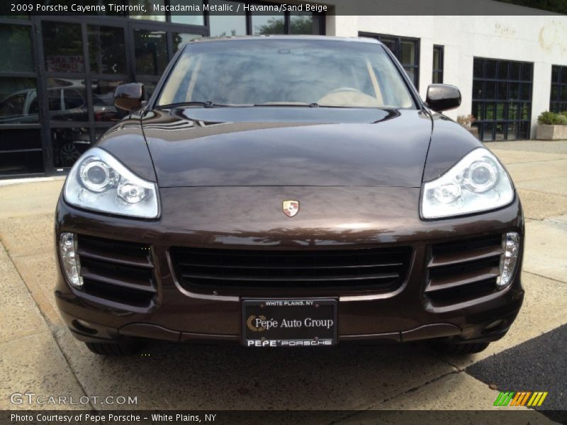 Macadamia Metallic / Havanna/Sand Beige 2009 Porsche Cayenne Tiptronic