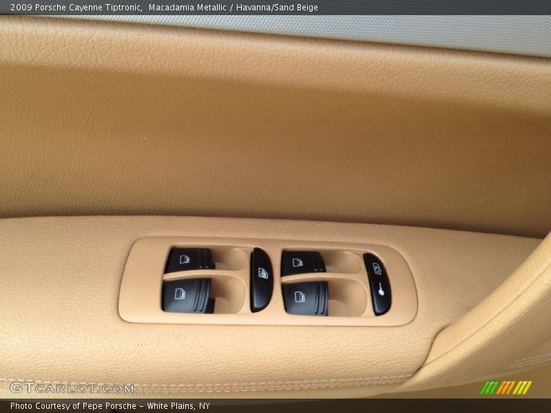 Macadamia Metallic / Havanna/Sand Beige 2009 Porsche Cayenne Tiptronic