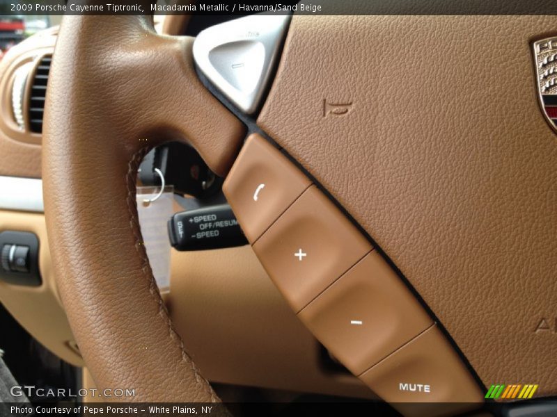 Controls of 2009 Cayenne Tiptronic