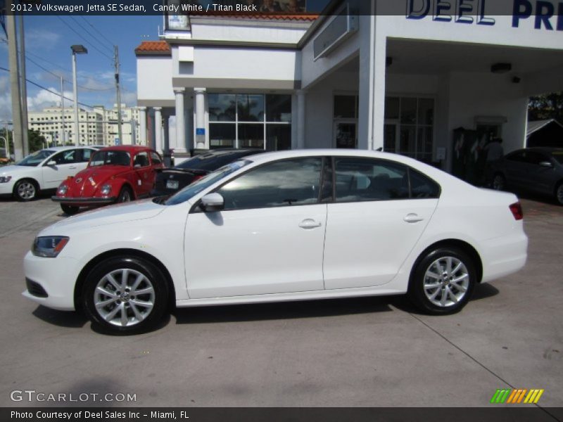 Candy White / Titan Black 2012 Volkswagen Jetta SE Sedan