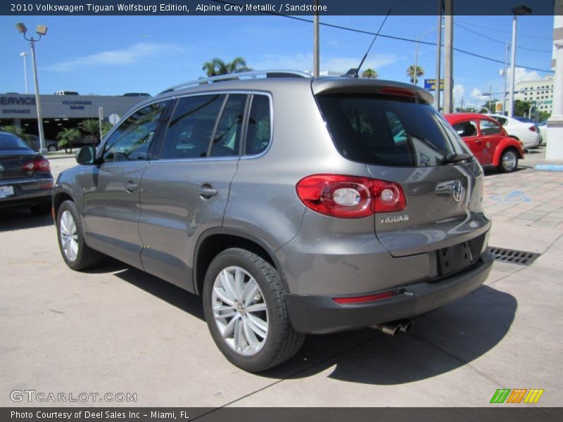 Alpine Grey Metallic / Sandstone 2010 Volkswagen Tiguan Wolfsburg Edition